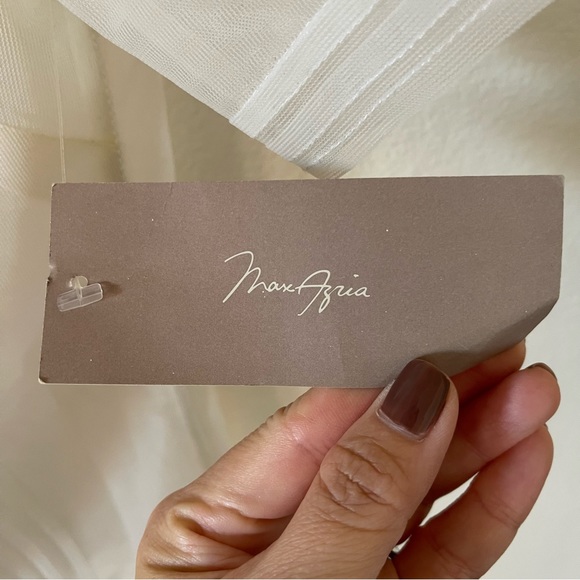 NWT MaxAzria Organza Puff Sleeves Top Size S - Picture 7 of 10